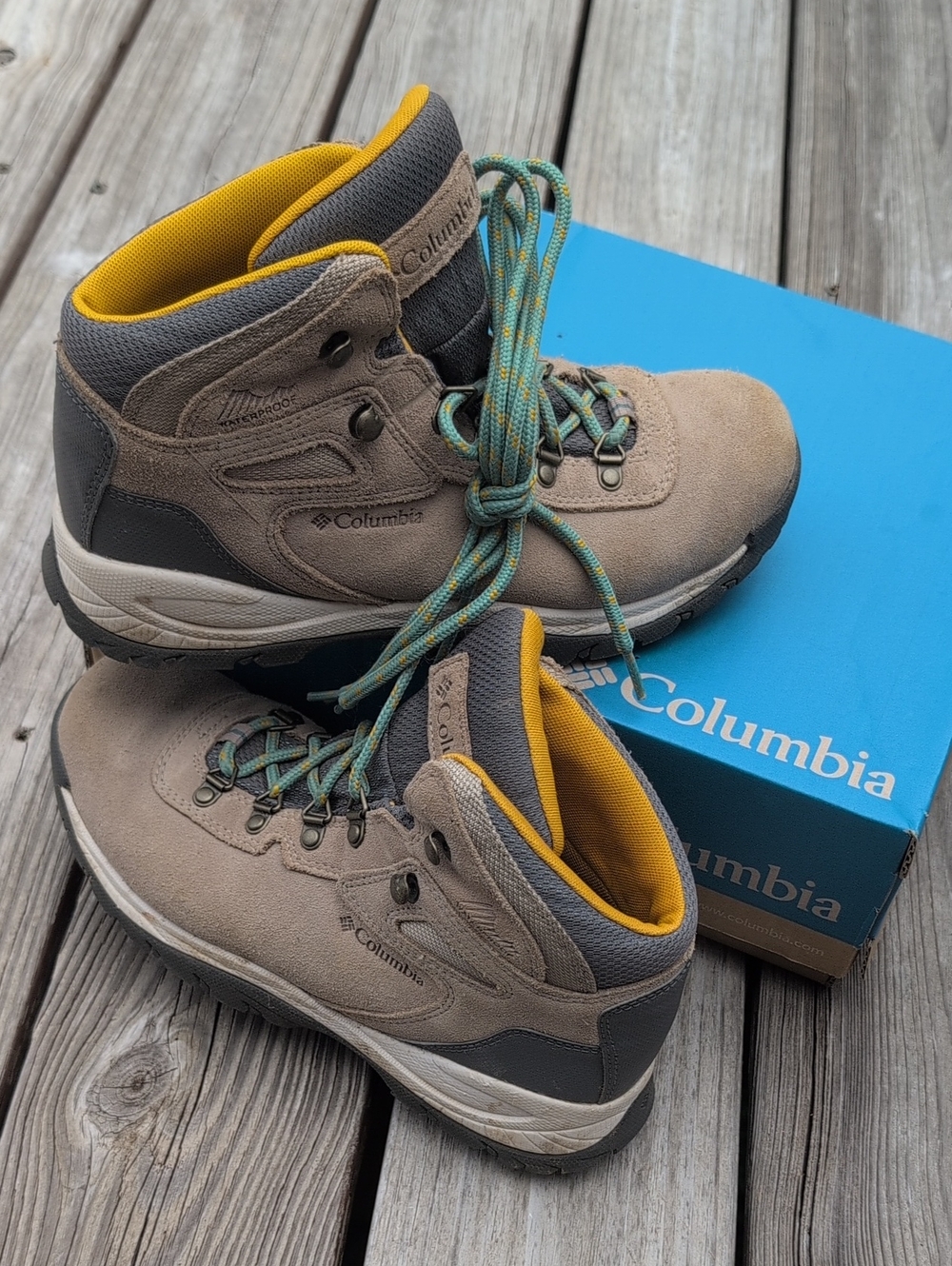 Columbia Taupe Suede Hiking Boots with Yellow Interior and Teal Laces